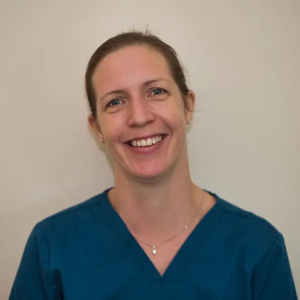 Dr Rebecca Steer